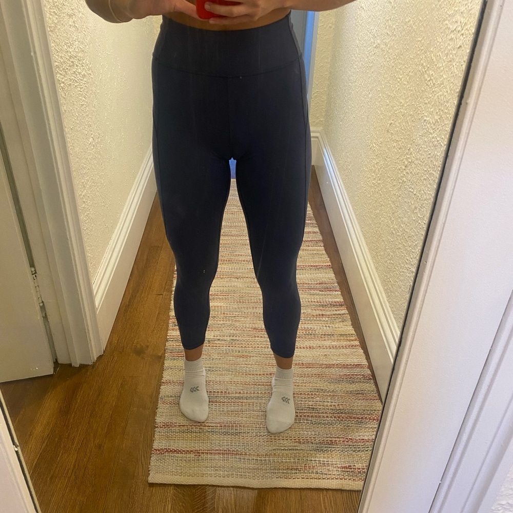 Lululemon teal/navy cropped leggings - 6